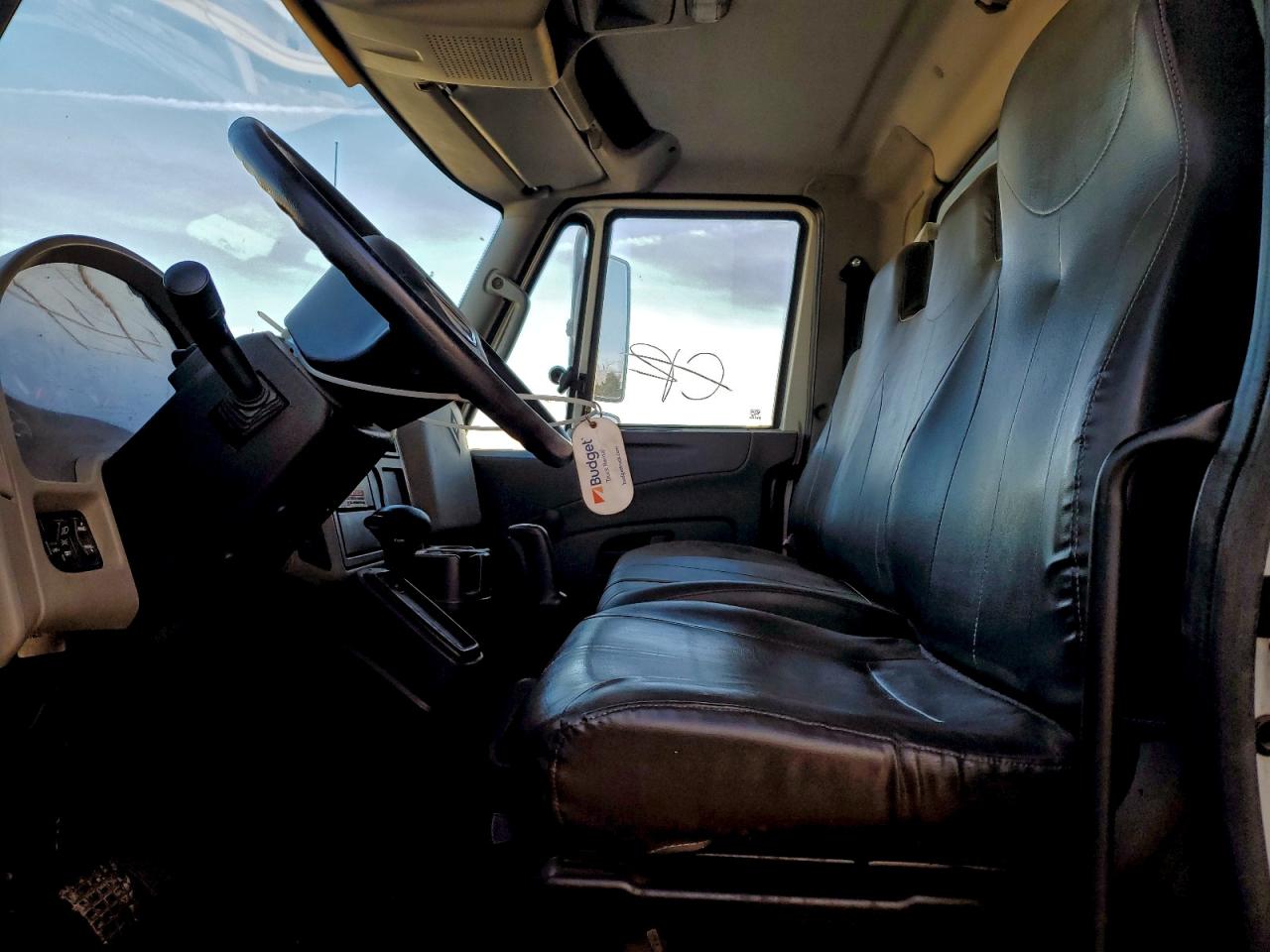 International 4300 4300 Image 6