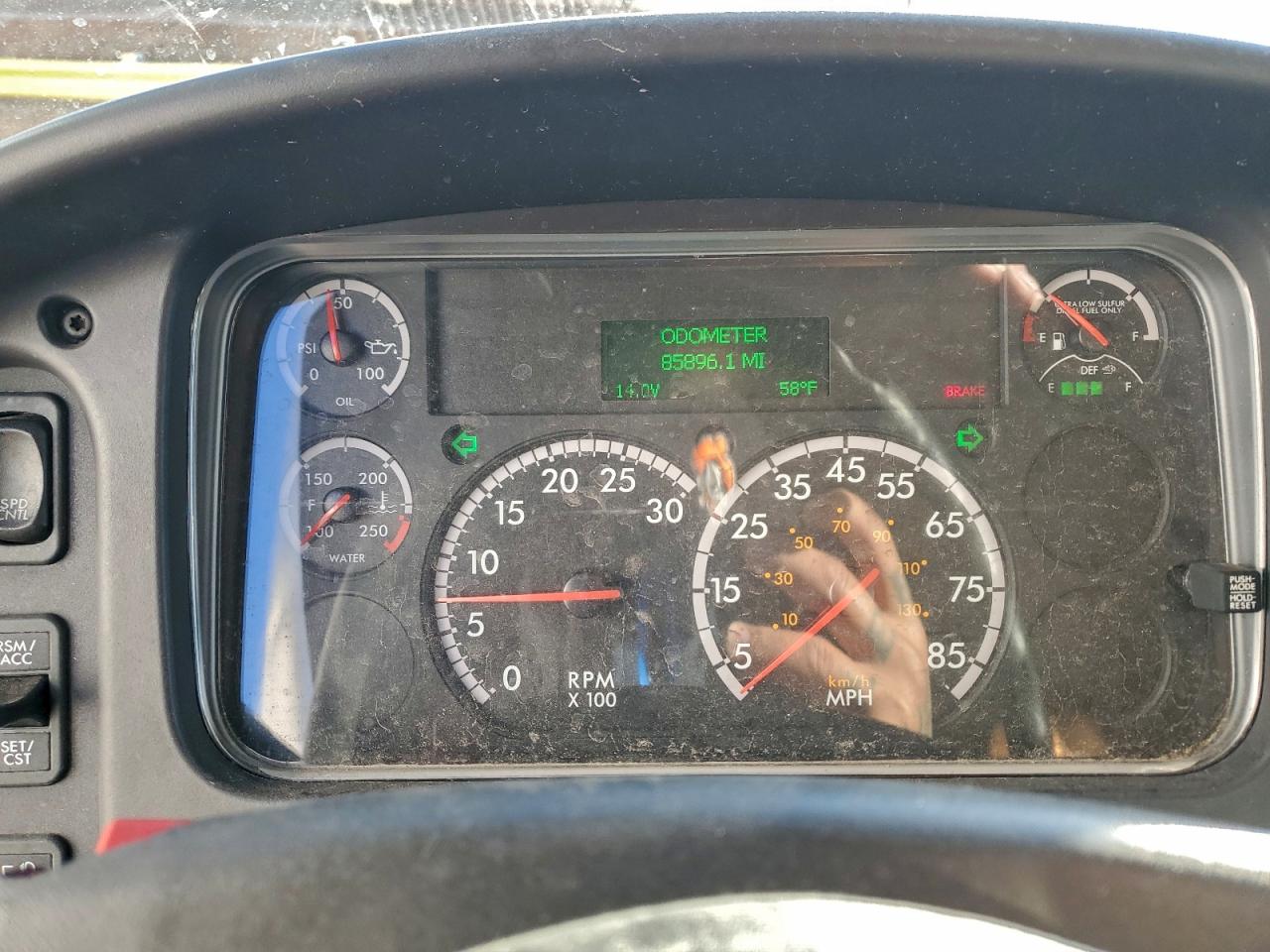 Freightliner M2 106 Medium Duty Image 11