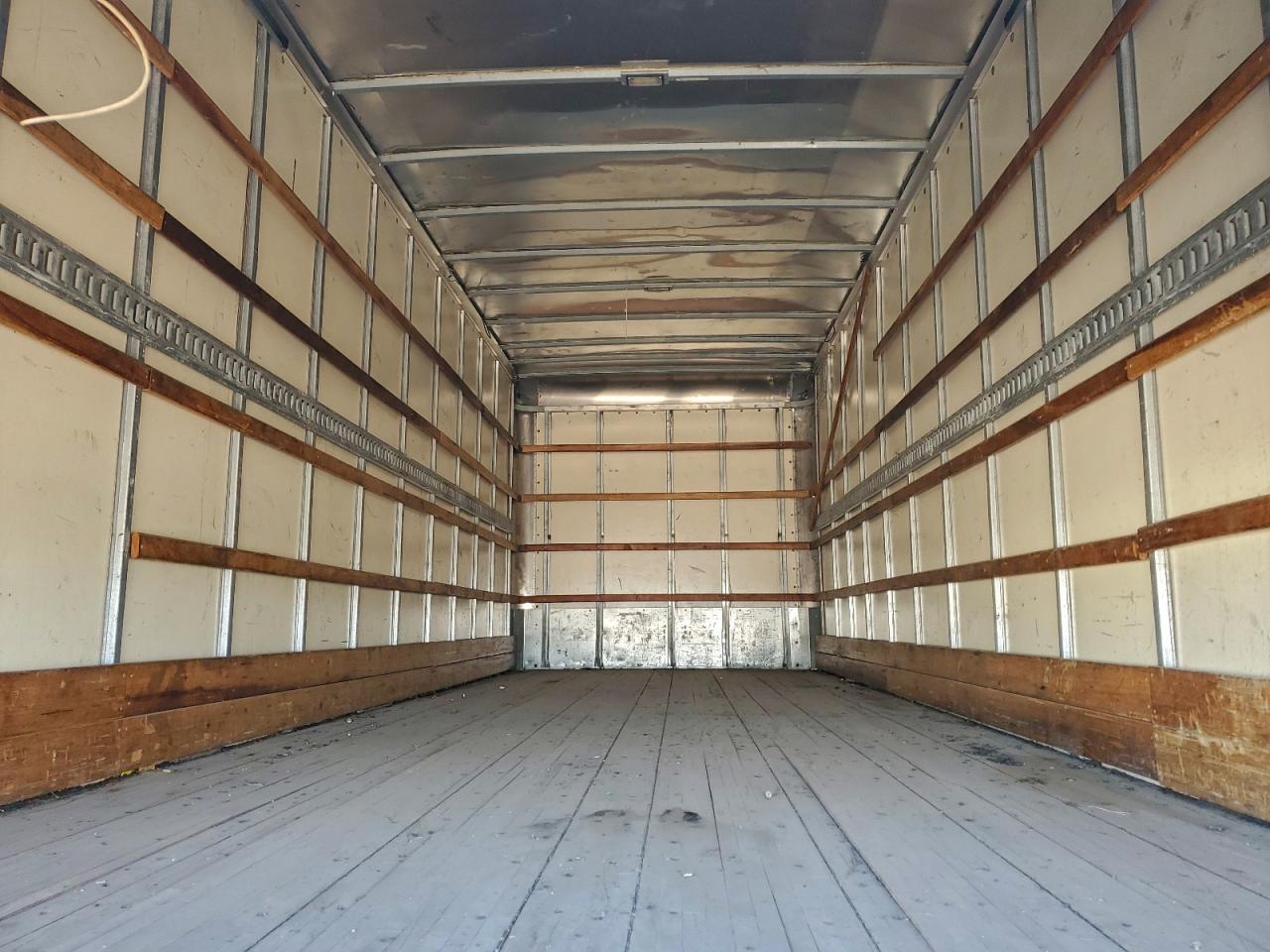 Freightliner M2 106 Medium Duty Image 6