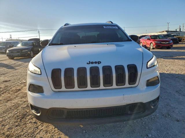 Jeep Grand Cherokee Sport Image 3