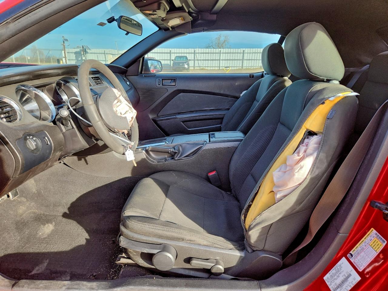 Ford Mustang Image 5