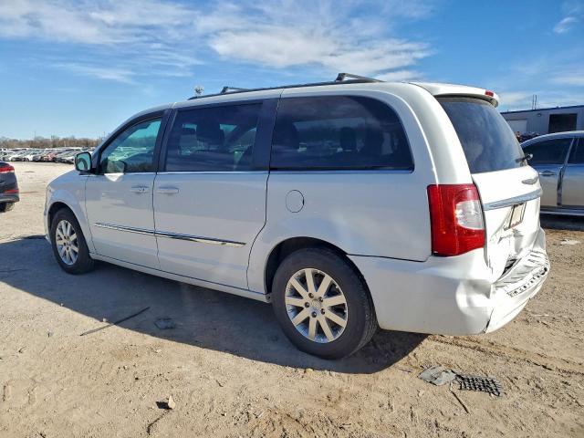 Chrysler Minivan Touring Image 9