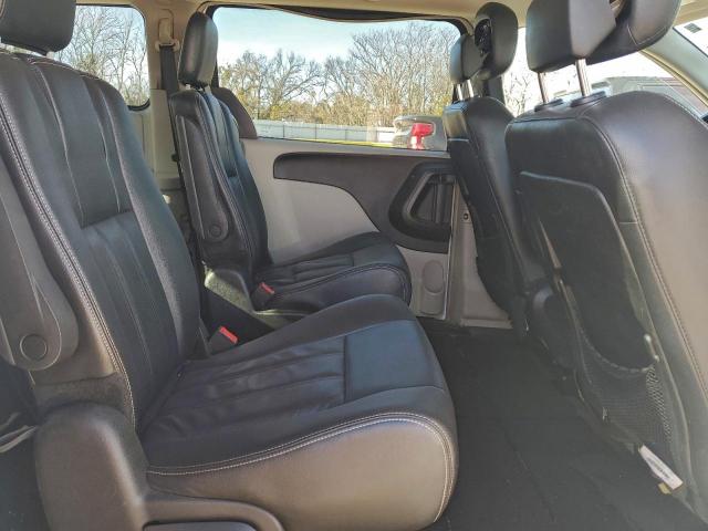 Chrysler Minivan Touring Image 10