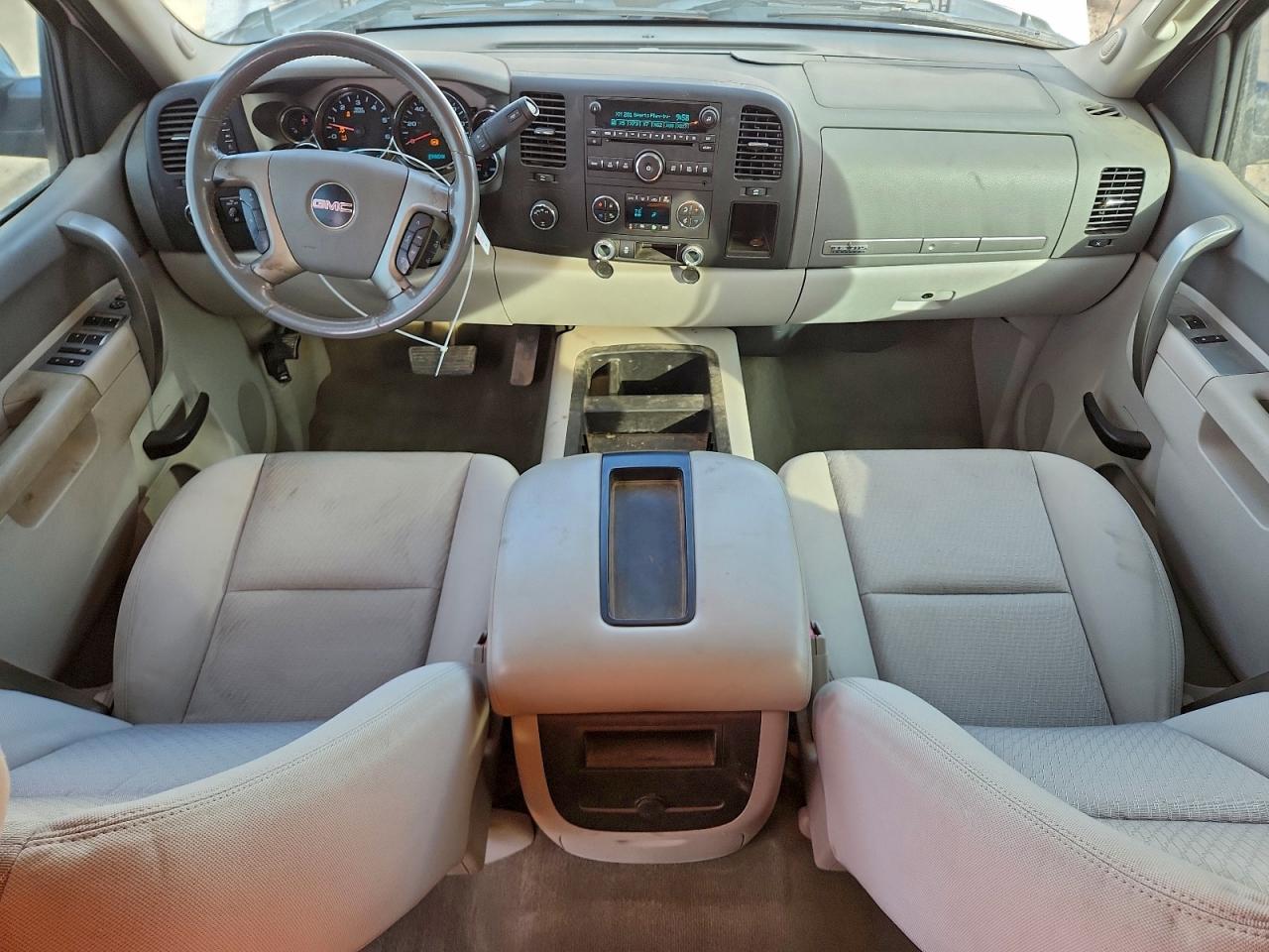 GMC Sierra K1500 Sle Image 3