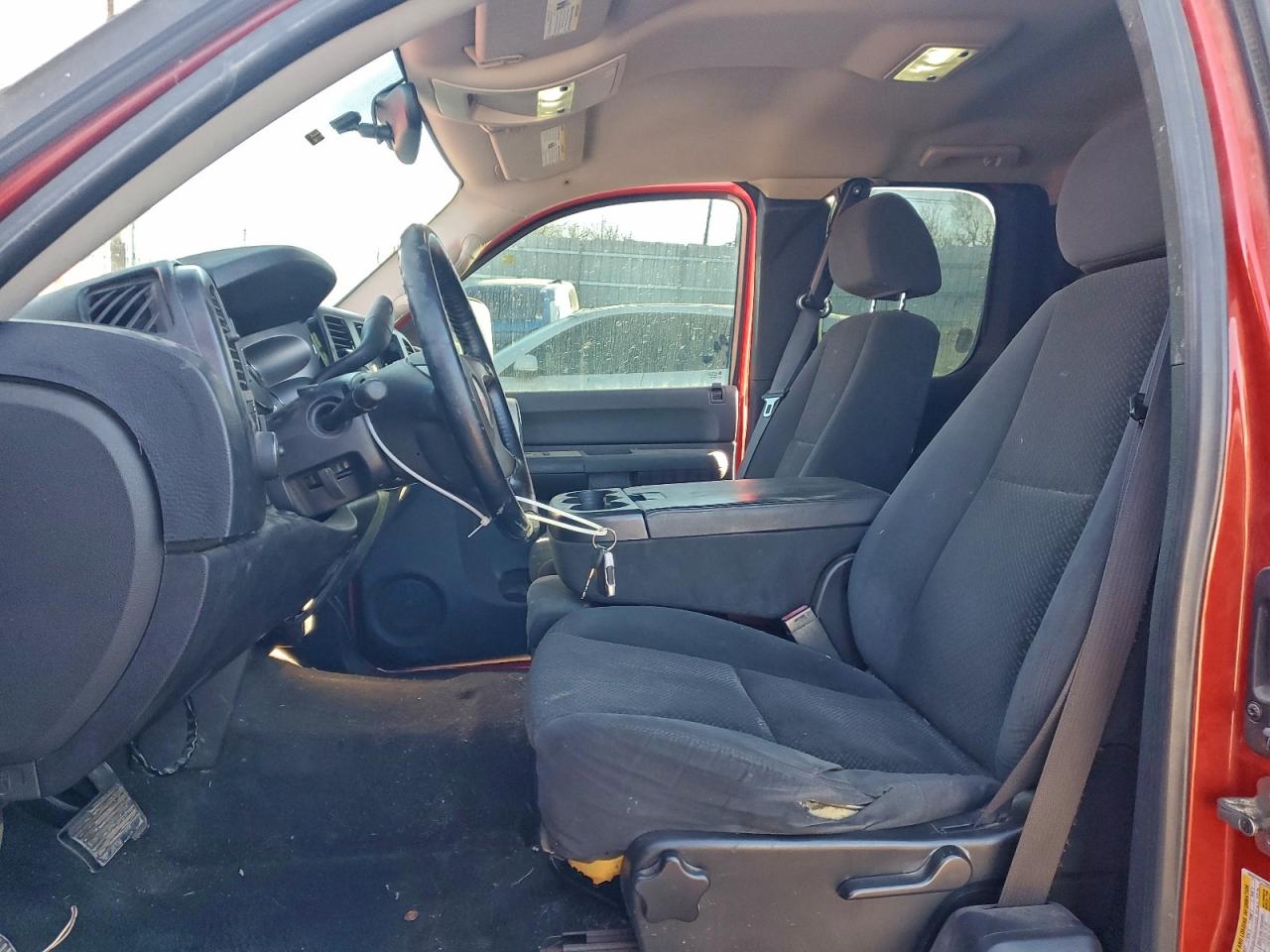 Chevrolet Silverado C1500 Image 6