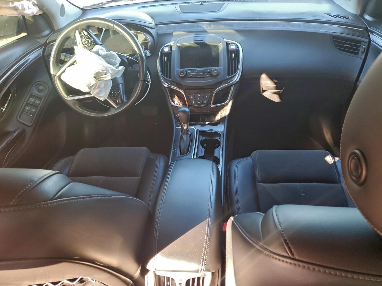 Buick LaCrosse Image 5