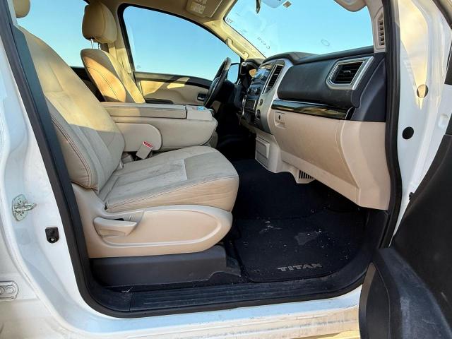 Nissan Titan S Image 4