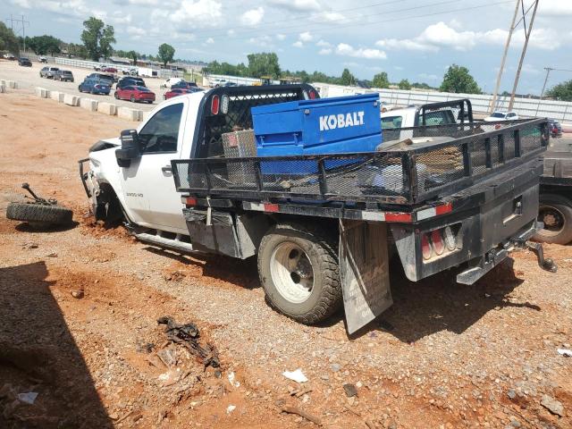 Chevrolet Silverado K3500 Image 3