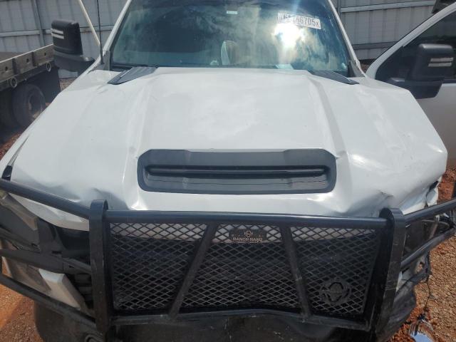 Chevrolet Silverado K3500 Image 8