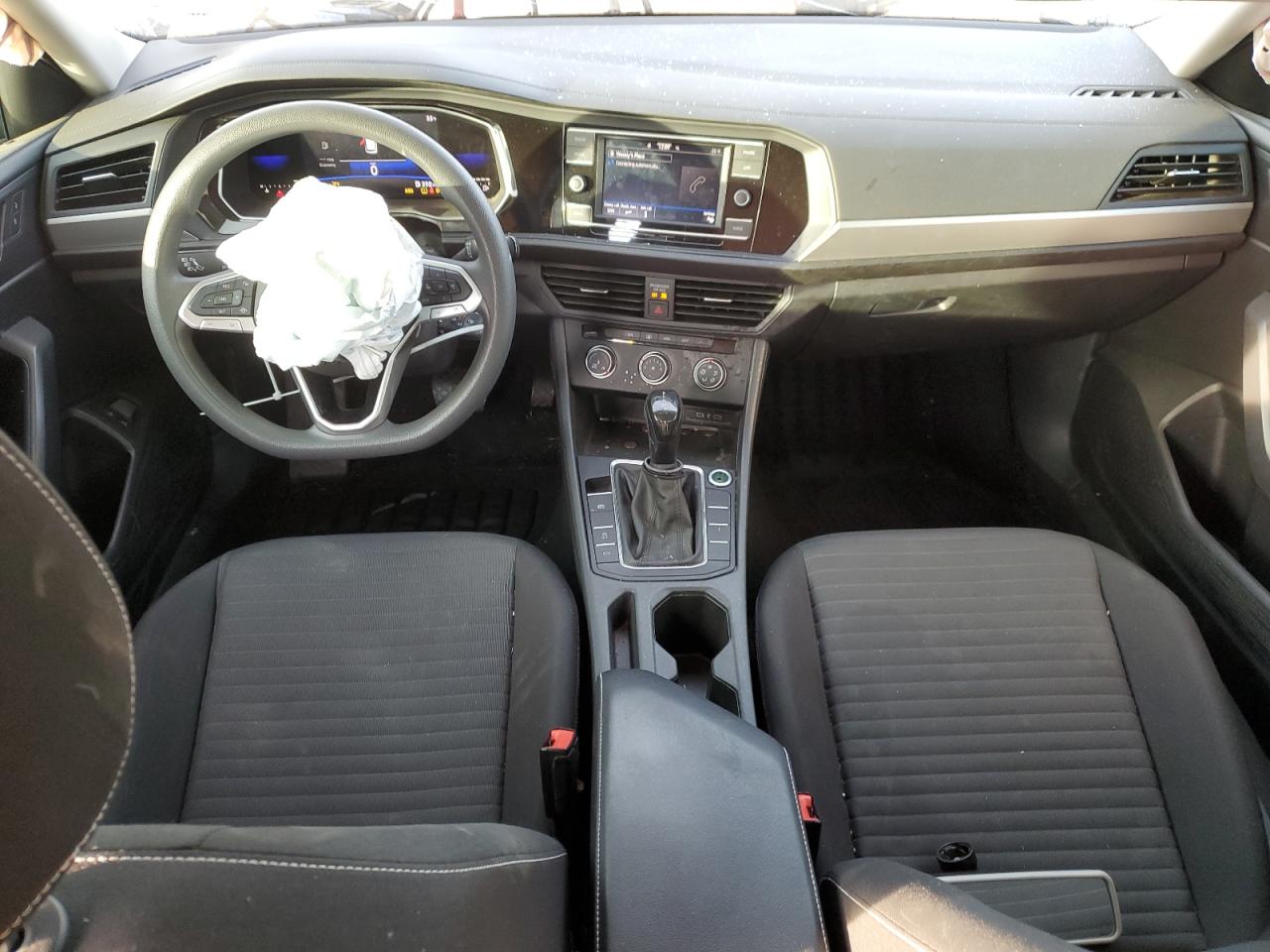 Volkswagen Jetta S Image 9