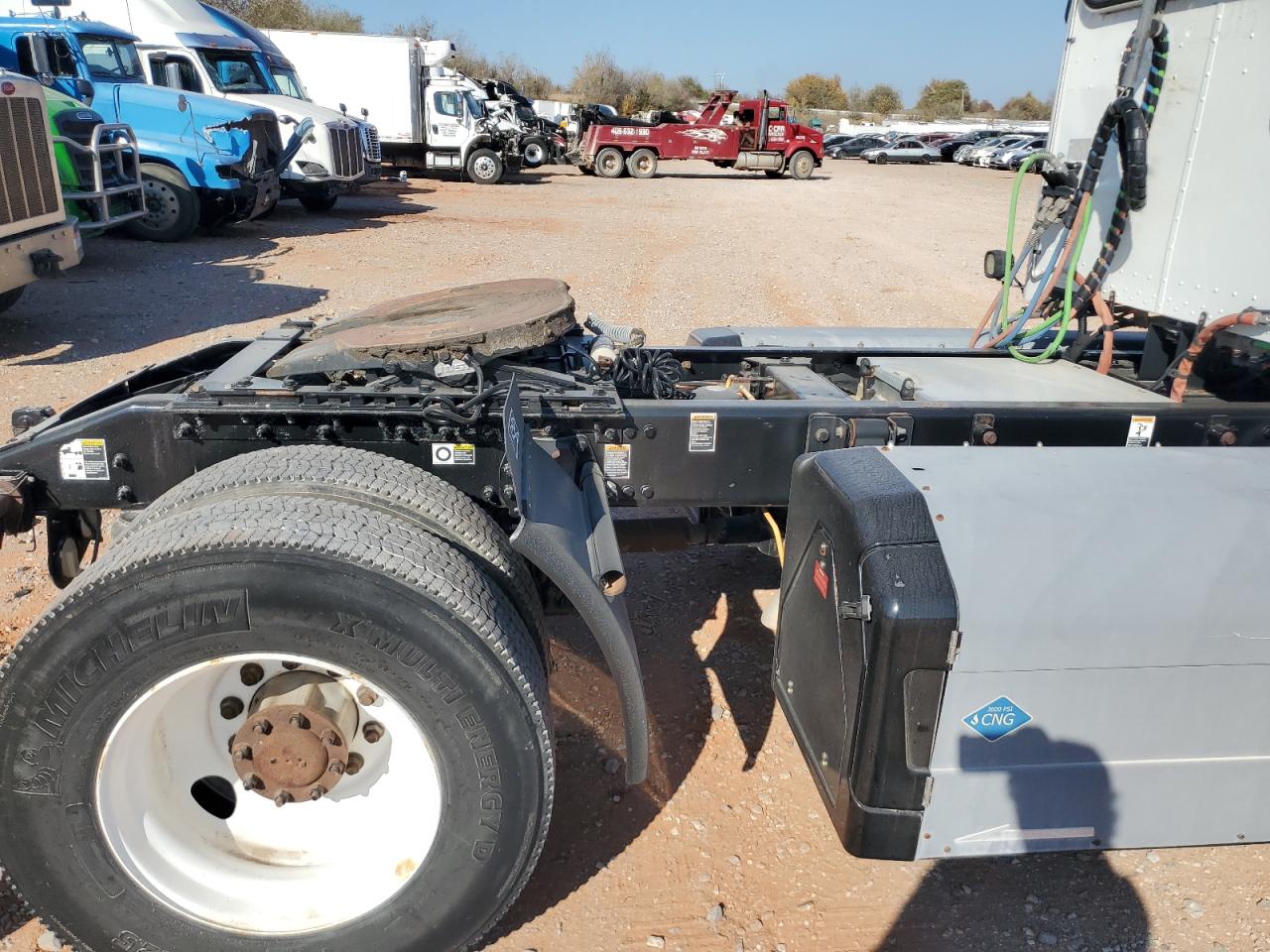 Peterbilt 348 Image 6