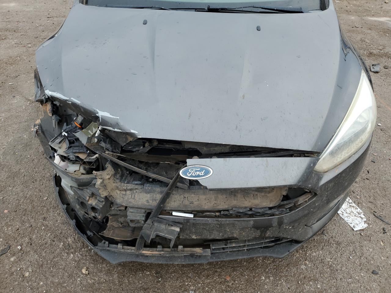 Ford Focus Se Image 12