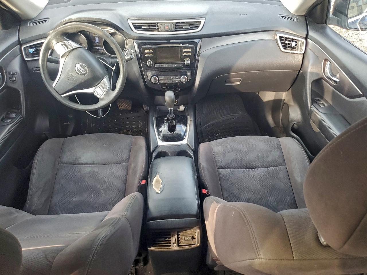 Nissan Rogue S Image 4