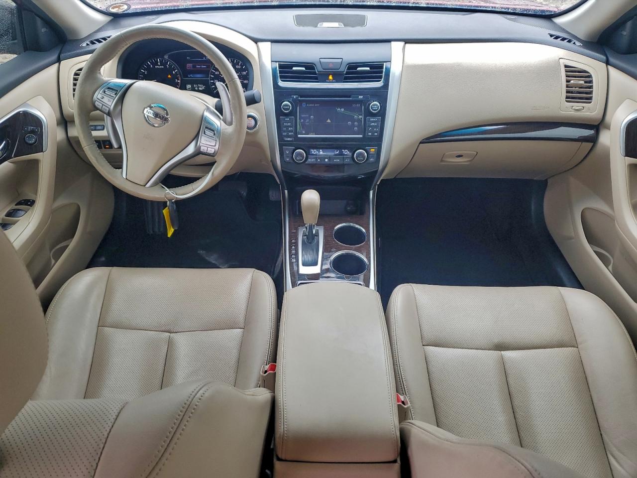 Nissan Altima 3.5s Image 9