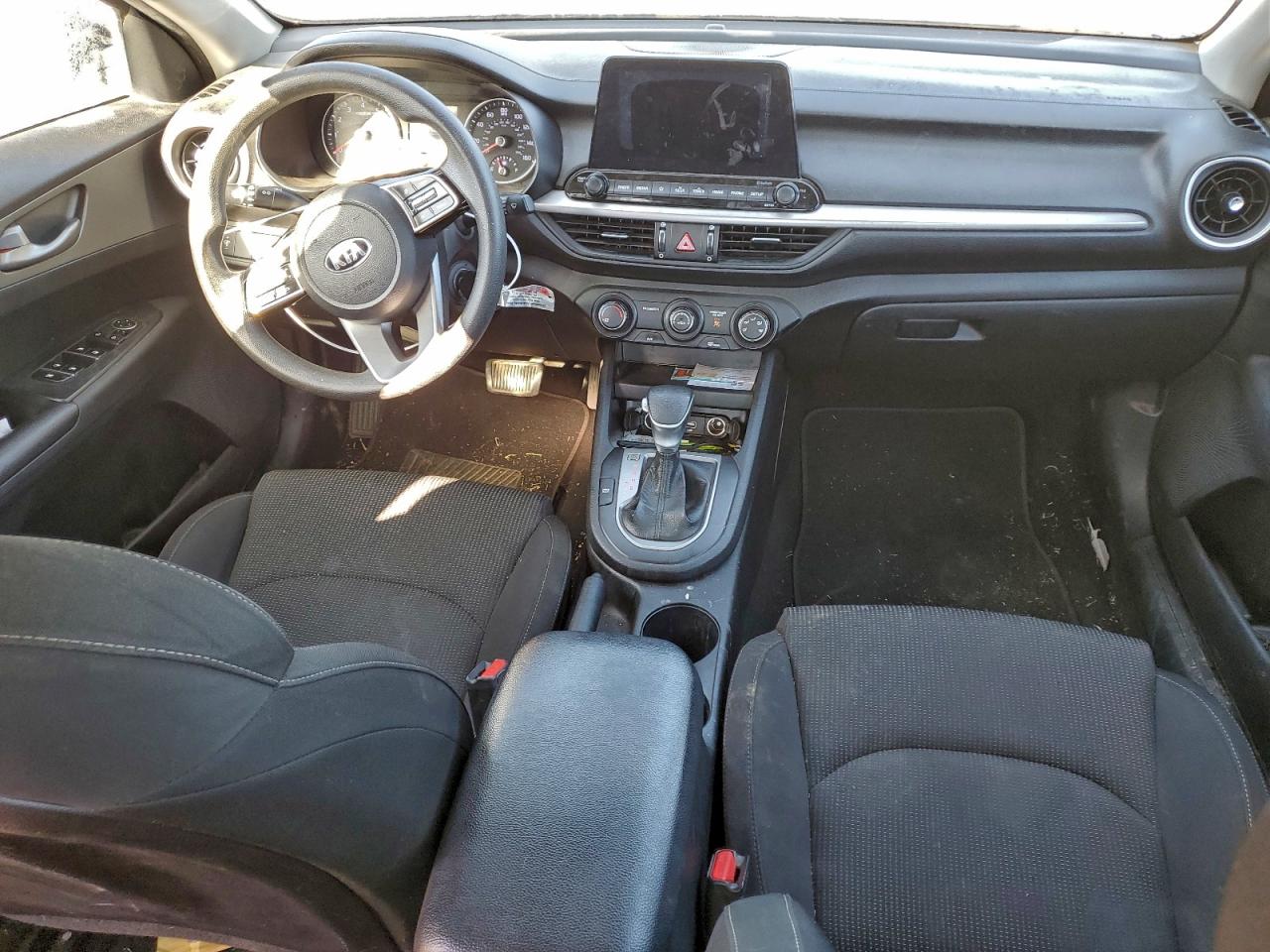 Kia Forte Fe Image 2