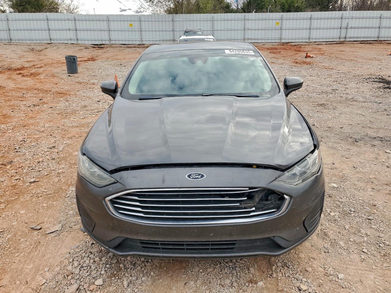Ford Fusion Se Image 11