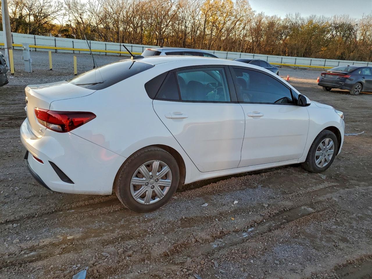 Kia Rio Lx Image 2
