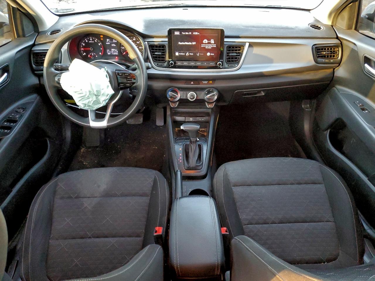 Kia Rio Lx Image 12