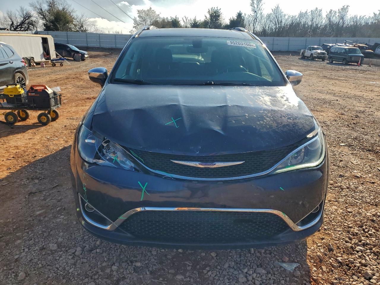 Chrysler Pacifica Limited Image 13