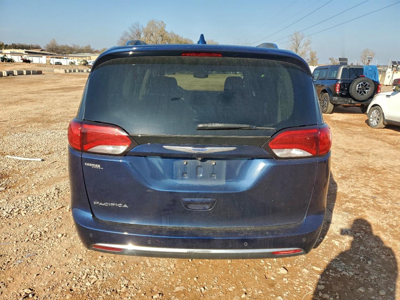Chrysler Pacifica Limited Image 6