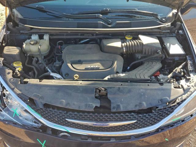 Chrysler Pacifica Limited Image 2