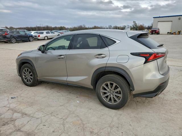 Lexus NX 300 Base Image 6