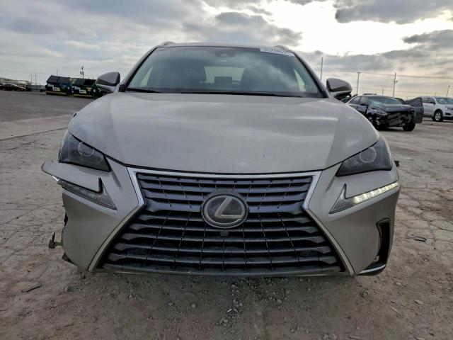 Lexus NX 300 Base Image 9