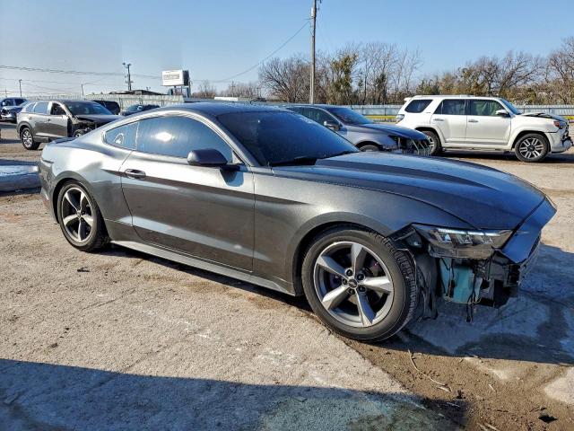 Ford Mustang Image 3