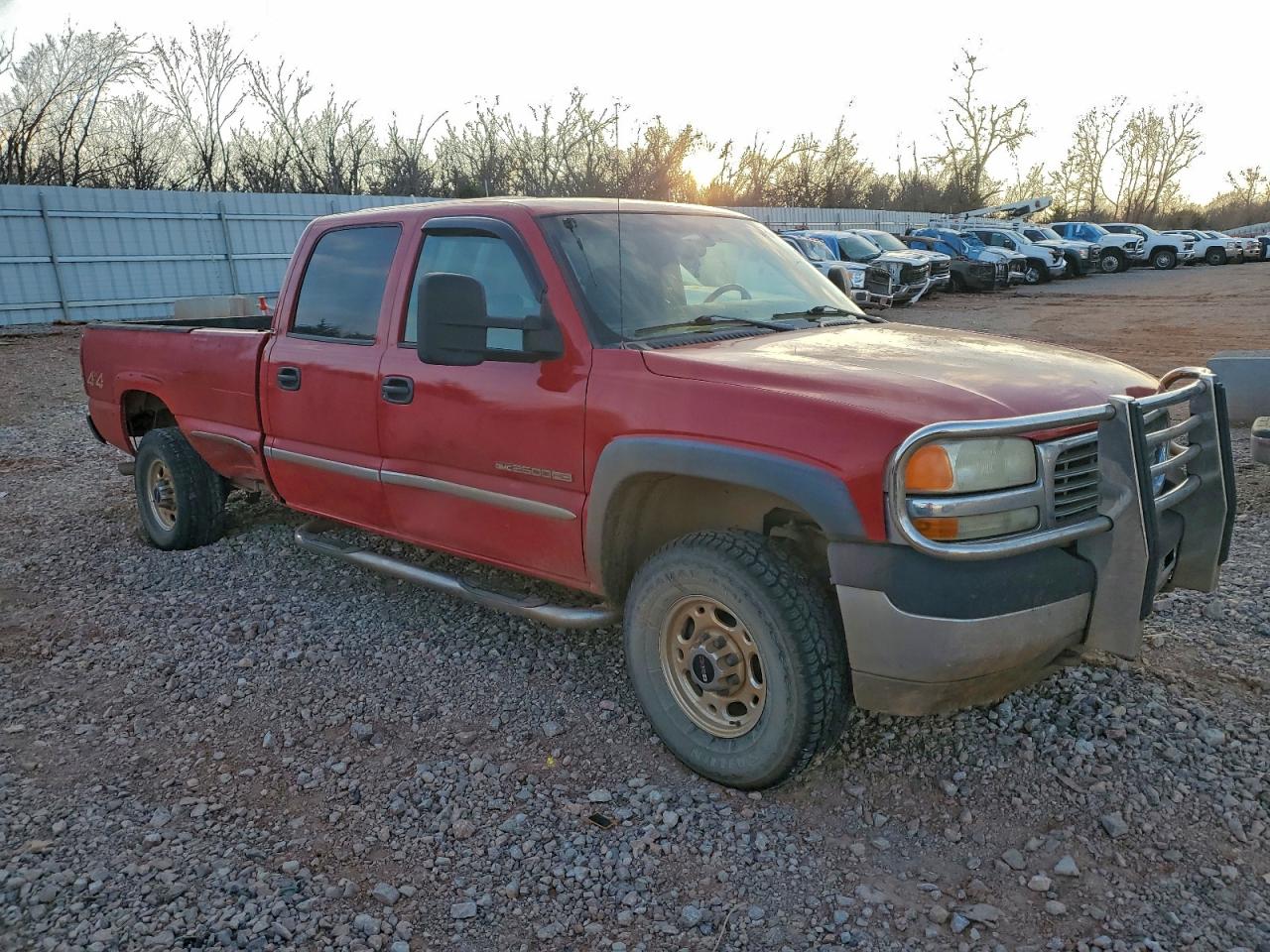 GMC Sierra K2500 Heavy Duty Image 3