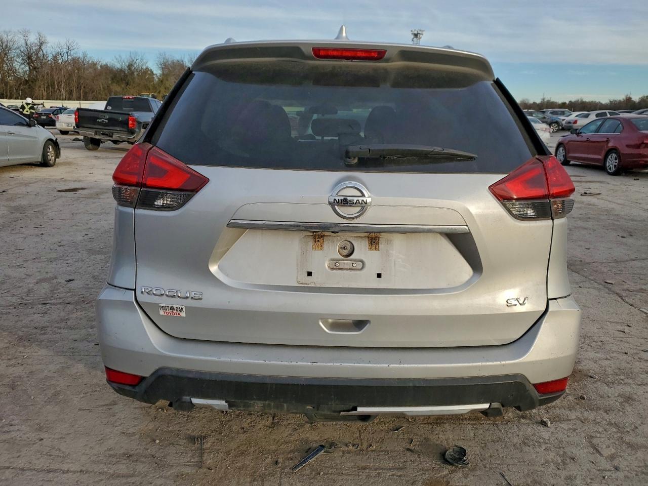 Nissan Rogue S Image 8