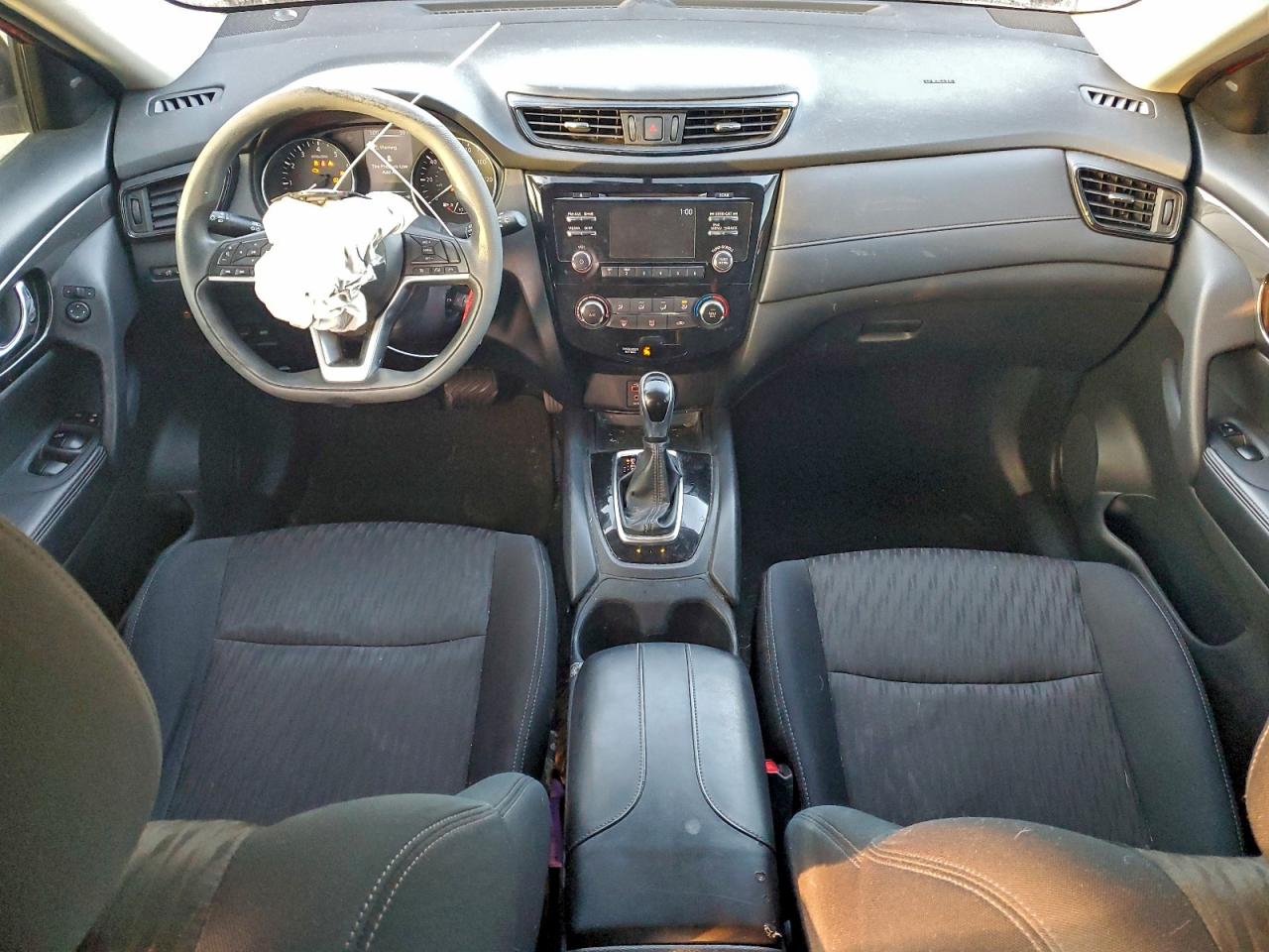 Nissan Rogue S Image 10