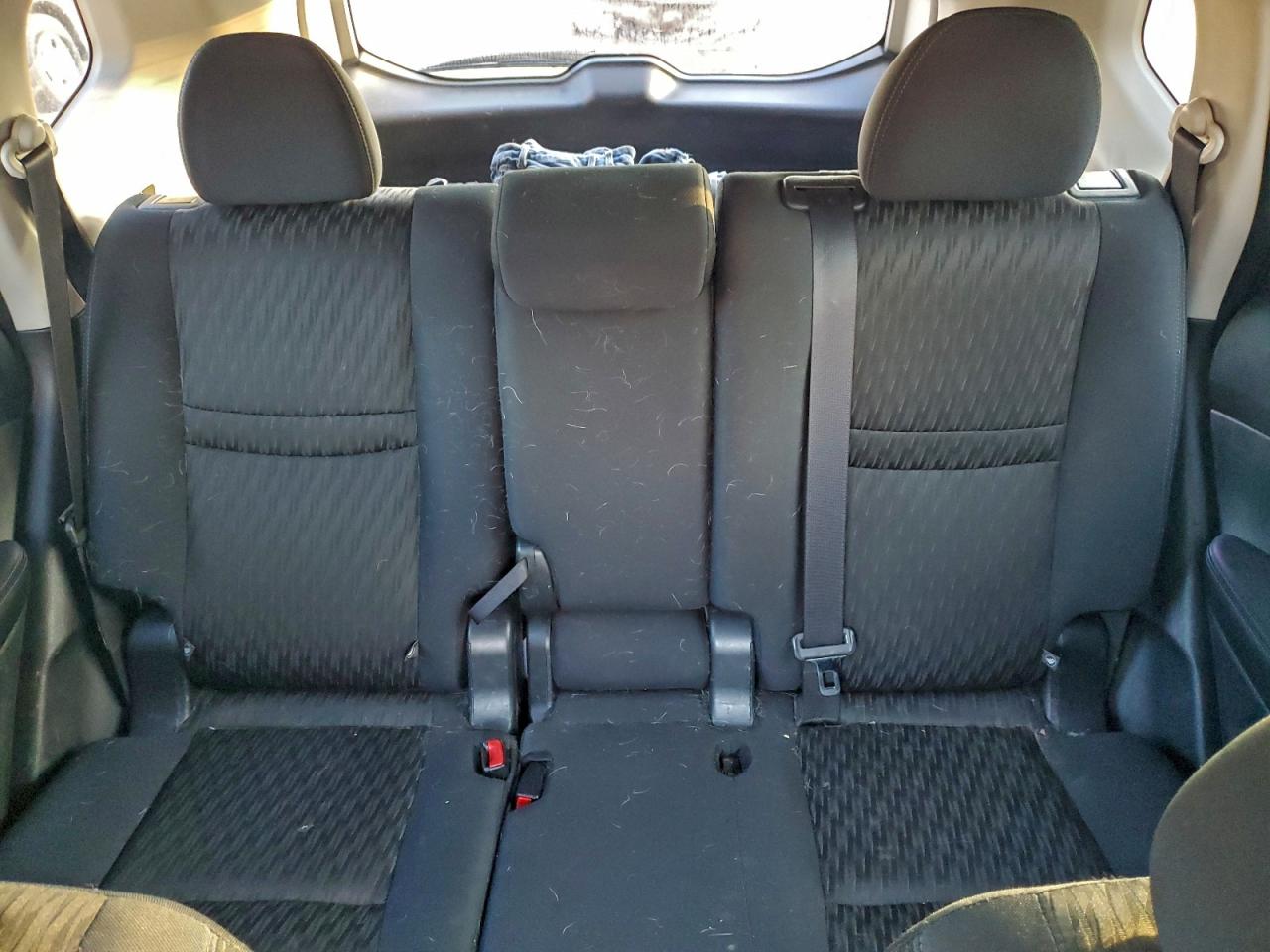 Nissan Rogue S Image 12