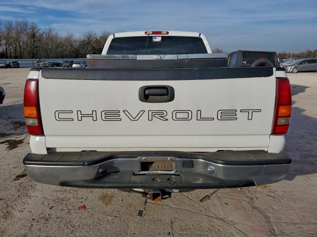 Chevrolet Silverado C1500 Image 3