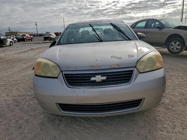 Chevrolet Malibu Ls Image 4