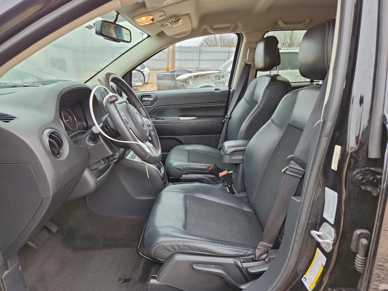 Jeep Compass Latitude Image 10