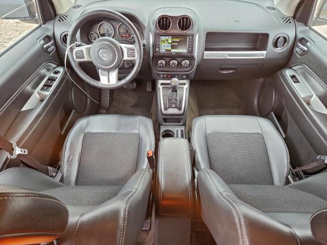 Jeep Compass Latitude Image 5