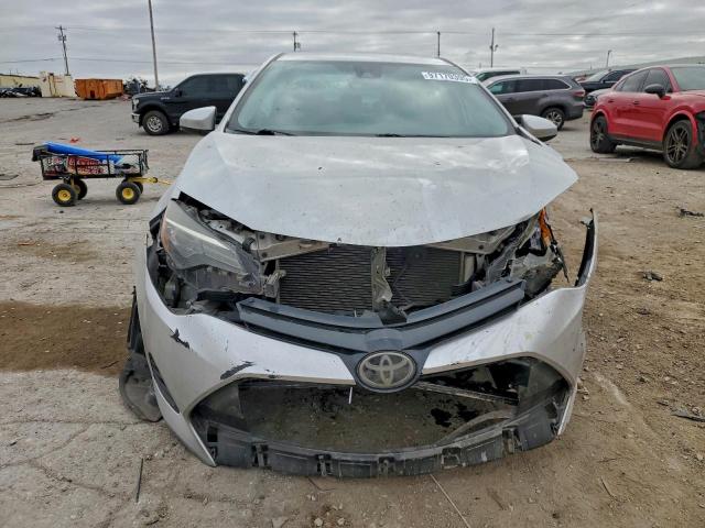 Toyota Corolla L Image 2