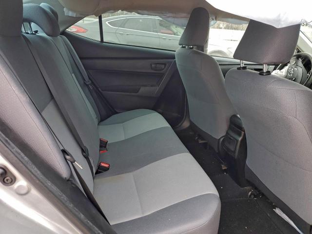 Toyota Corolla L Image 8