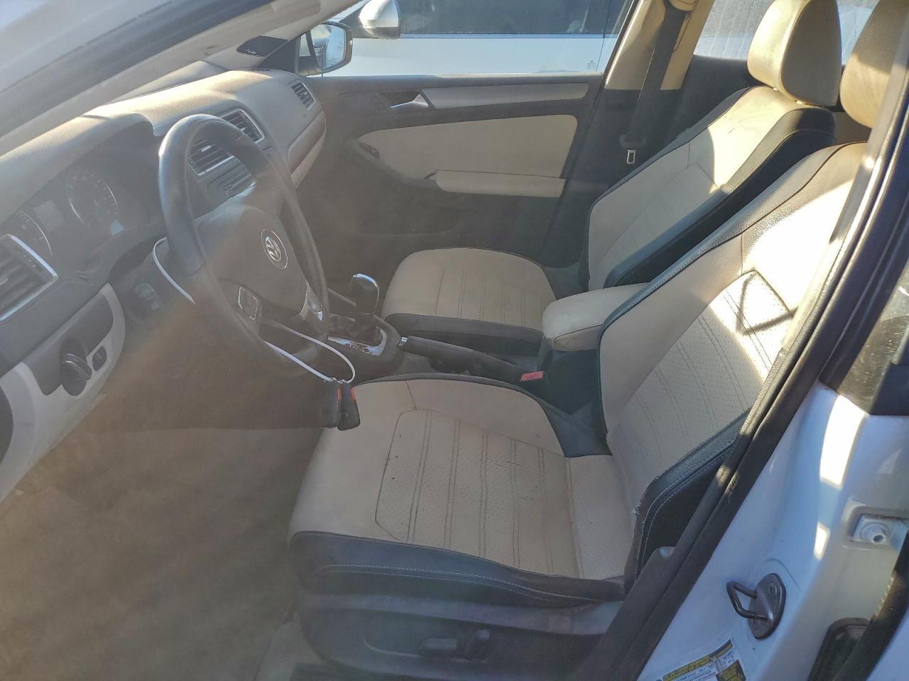 Volkswagen Jetta Sel Image 5