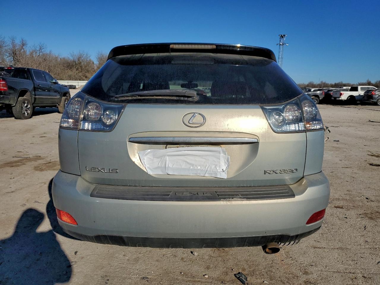 Lexus RX 330 Image 2