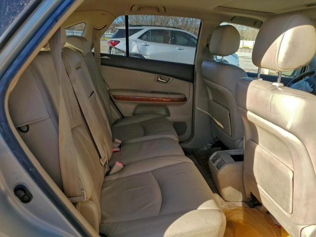 Lexus RX 330 Image 12