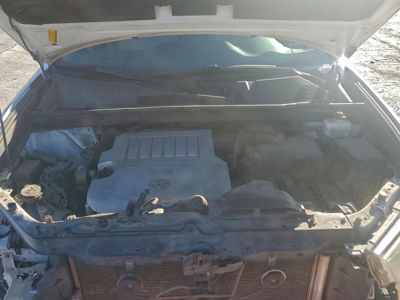 Toyota Highlander Base Image 5