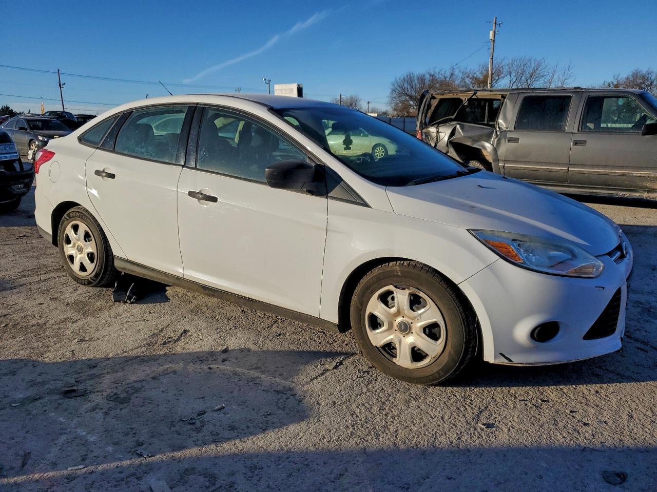 Ford Focus S Image 11