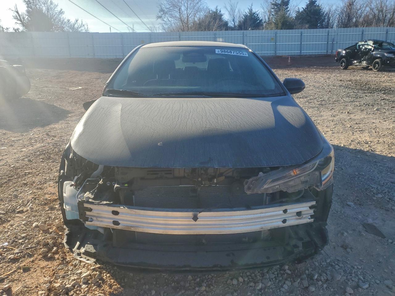 Toyota Corolla Le Image 9