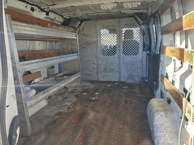 Ford Transit T-250 Image 5