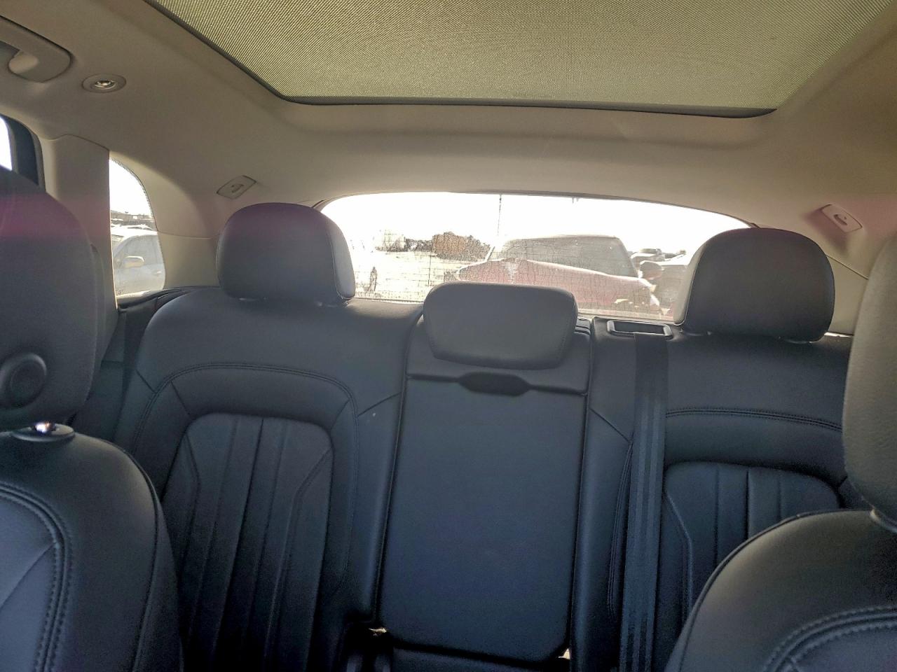 Audi Q5 Premium Image 13