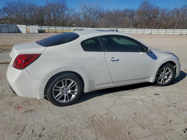 Nissan Altima 3.5se Image 2