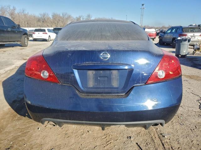 Nissan Altima S Image 8