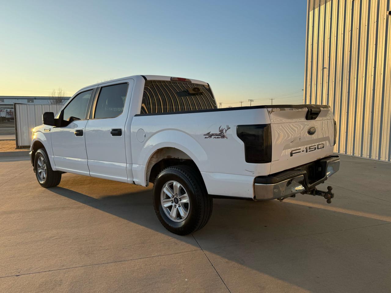 Ford F-150 Supercrew Image 9