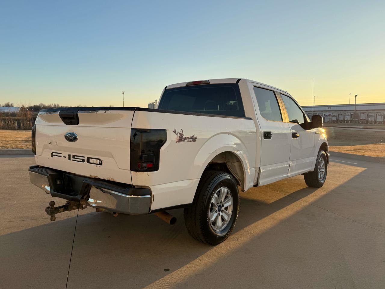 Ford F-150 Supercrew Image 10